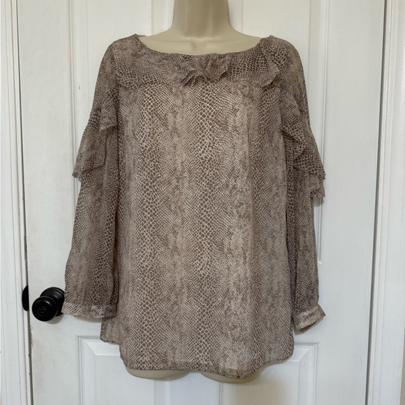 Banana Republic Snake Print Sheer Poet Sleeve Blouse Size M - Picture 3 of 5